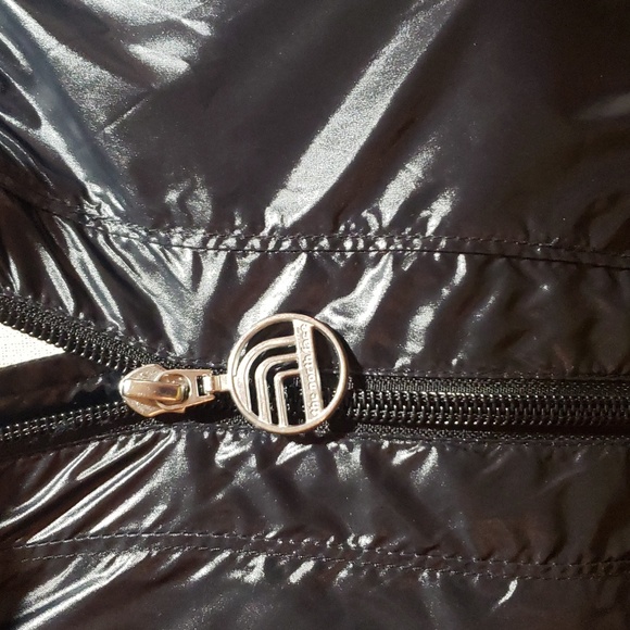 Gorg Northface zip up jacket windbreaker black with pink lining - Picture 4 of 12